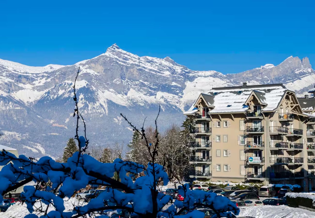 Apartment in Saint-Gervais-les-Bains - Grand Panorama – T3 skis aux pieds Bettex
