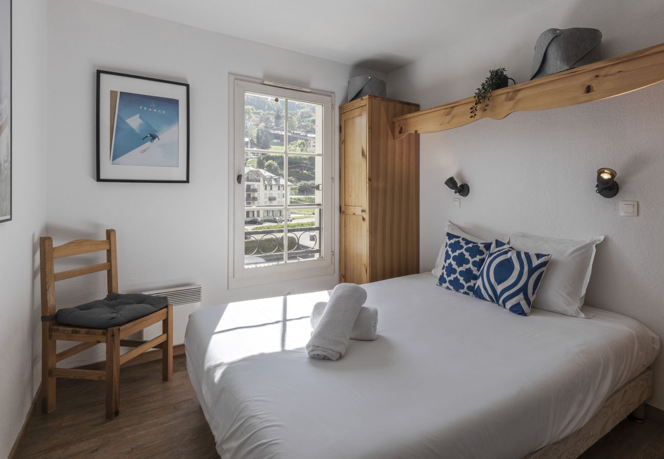Apartment in Saint-Gervais-les-Bains - Grand Panorama – Piscine l'été - Pied télécabine
