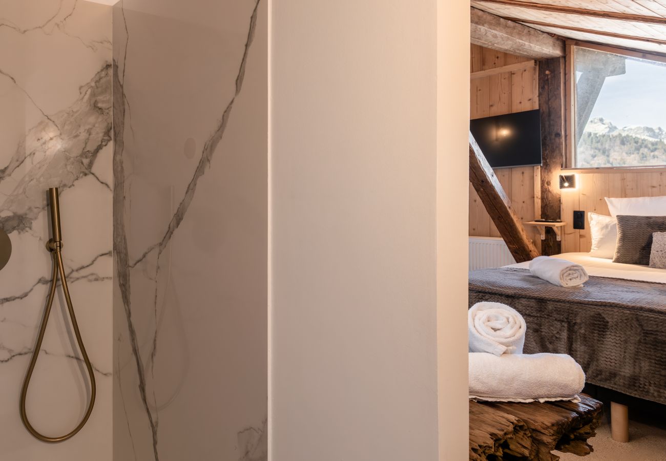 Chalet in Saint-Gervais-les-Bains - Chalet Paris Mont-Blanc – Luxe et authenticité