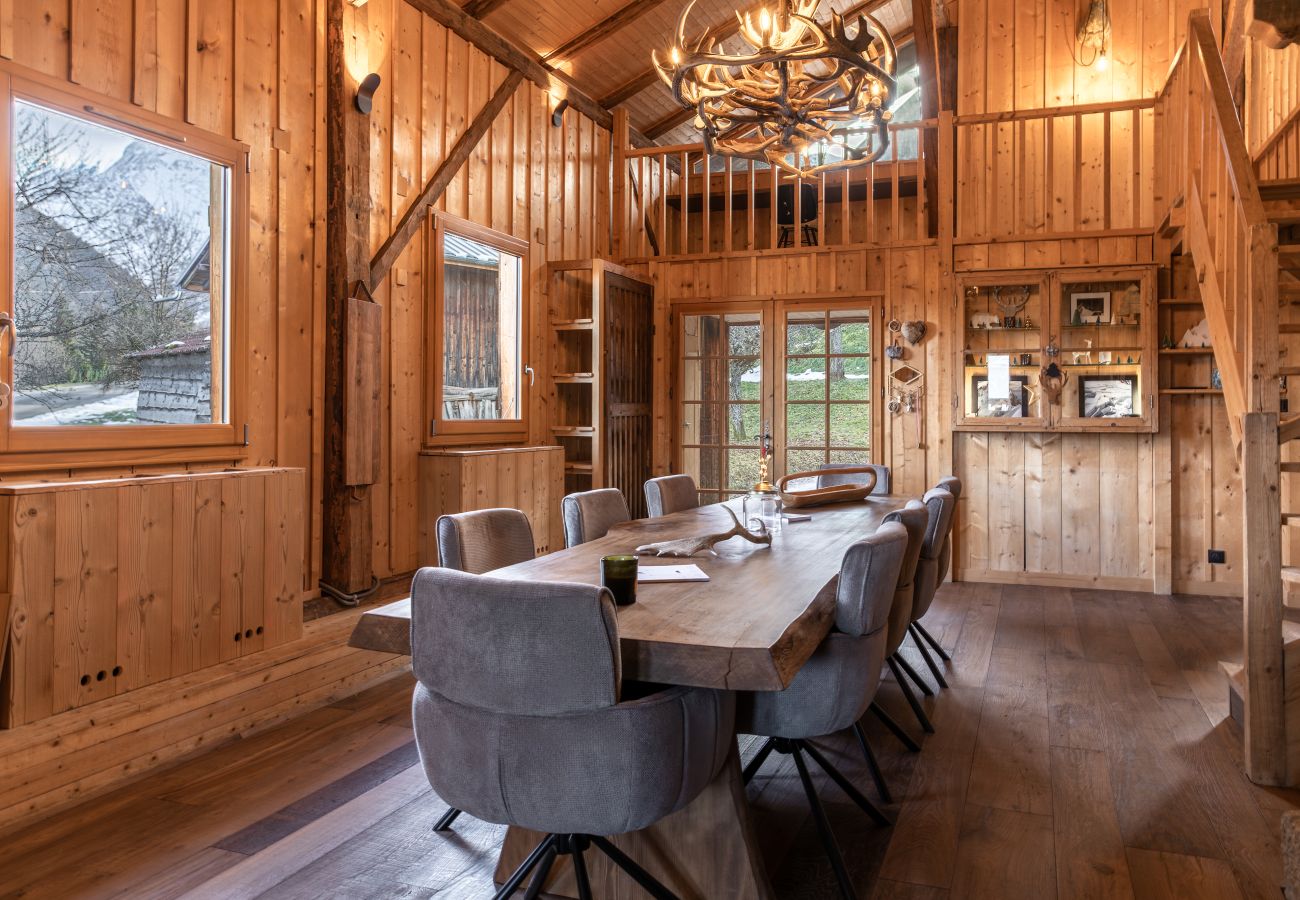 Chalet in Saint-Gervais-les-Bains - Chalet Paris Mont-Blanc – Luxe et authenticité