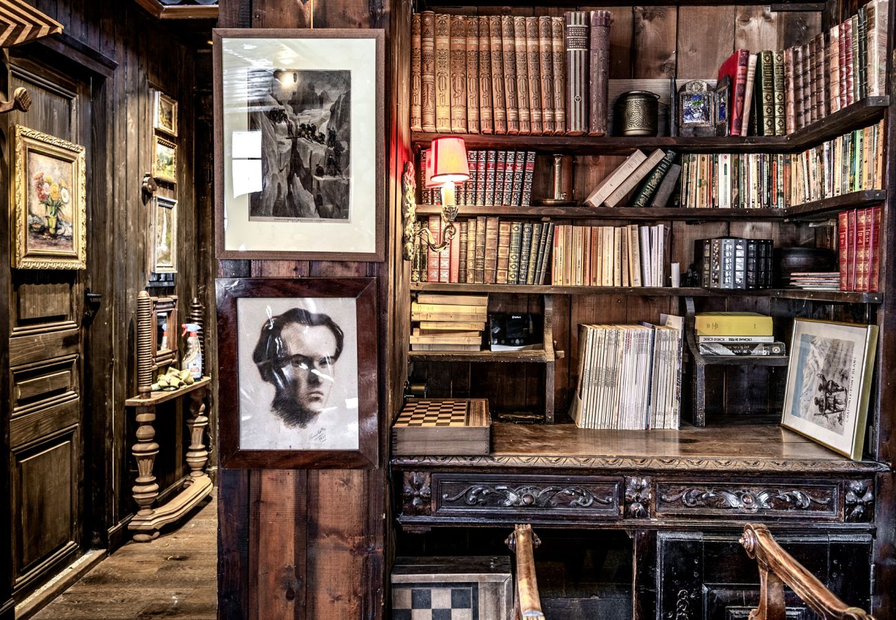 Chalet in Chamonix-Mont-Blanc - Chalet La Renarde - Expérience alpine unique