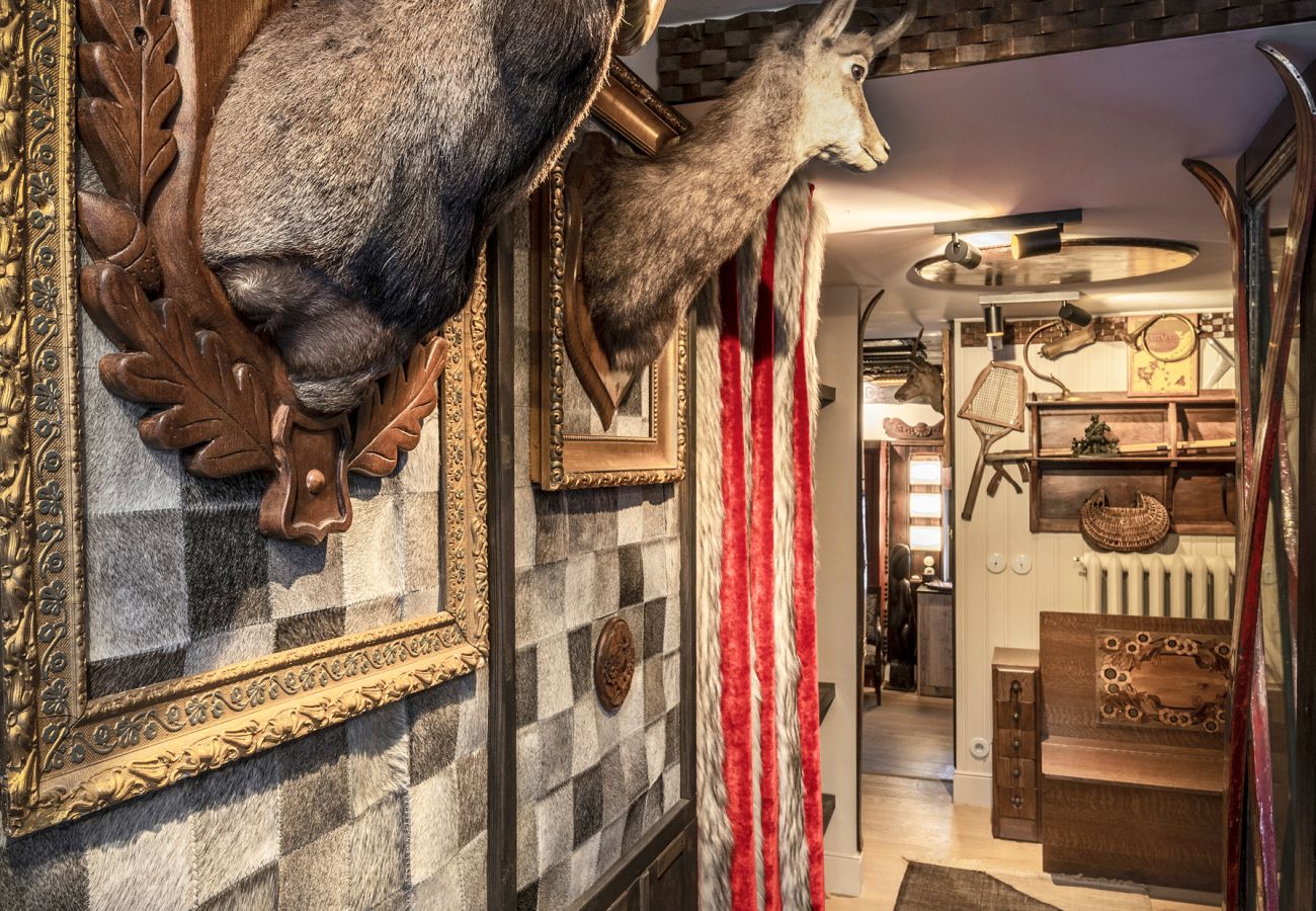 Chalet in Chamonix-Mont-Blanc - Chalet La Renarde - Expérience alpine unique