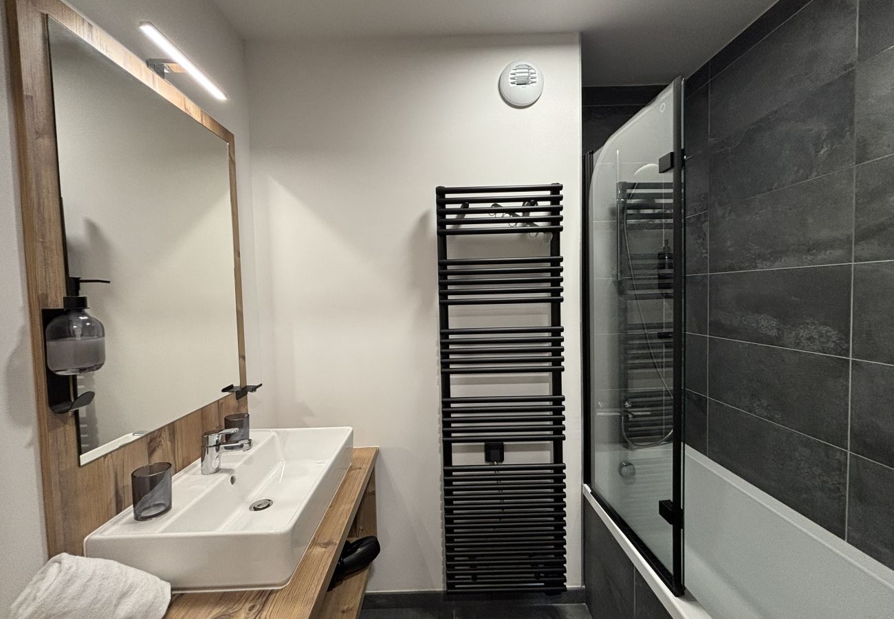 Apartment in Saint-Gervais-les-Bains - Canopée 206 - by Care Concierge