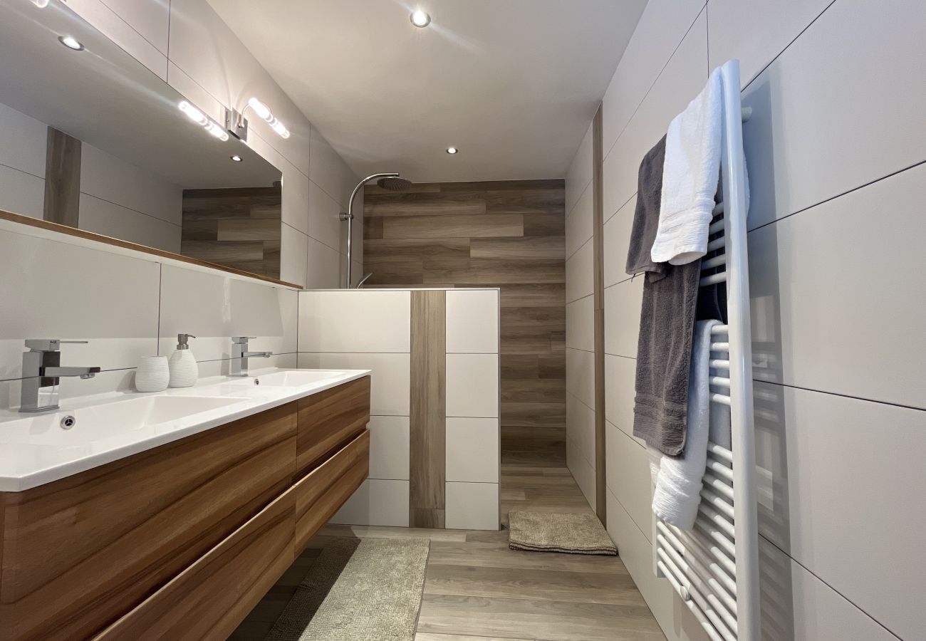 Chalet in Combloux - Chalet La Centaurée - by Care Concierge