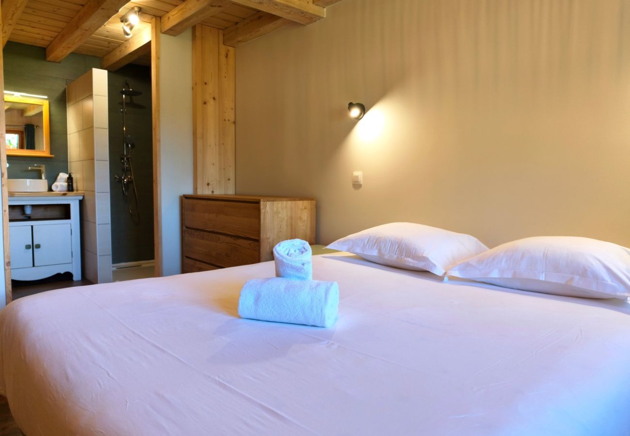 Chalet in Chamonix-Mont-Blanc - Chalet Les Framboisiers - by Care Concierge