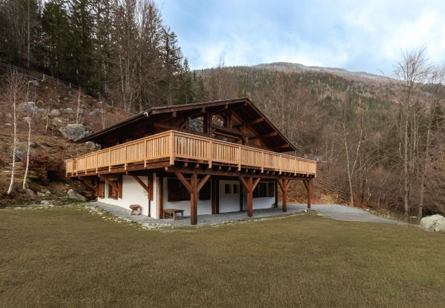  a Les Houches - Chalet des Eaux Rousses - Sauna - Rénové -Privé -