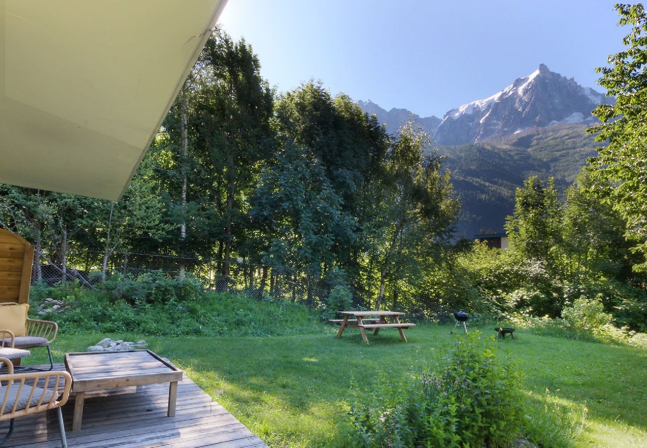 Appartement à Chamonix-Mont-Blanc - Les Fleurs de Cham bottom - Jardin privé - Vues -