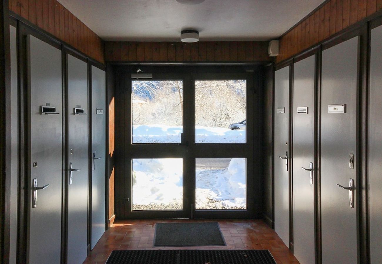 Appartement à Chamonix-Mont-Blanc - Les Cimes du Mont-Blanc - Jardin avec vue