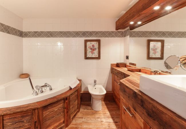 Chalet à Chamonix-Mont-Blanc - Clos des Vorgeats - Duplex Mt-Blanc View Chalet à Chamonix-Mont-Blanc - Clos des Vorgeats - Duplex Mt-Blanc View