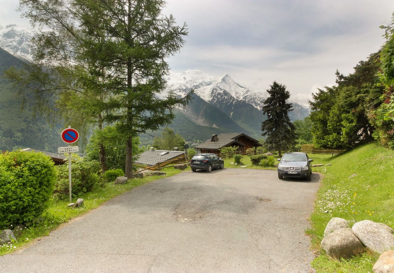 Appartement à Chamonix-Mont-Blanc - Le Cretet 2 - Jardin Privé avec Vue Mont-Blanc