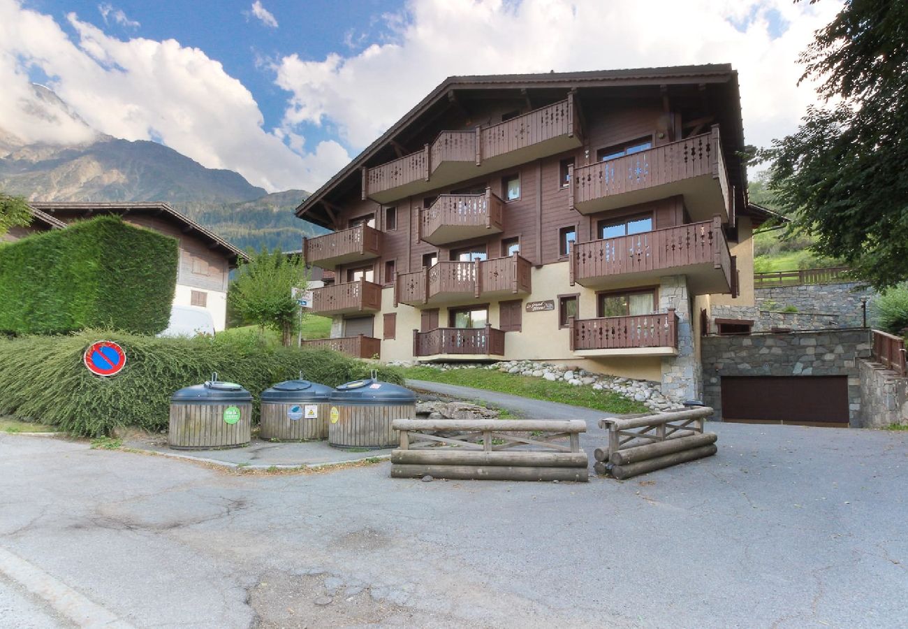 Appartement à Les Houches - Le Grand Tetras · Close Ski Lift & Lake Chavants |