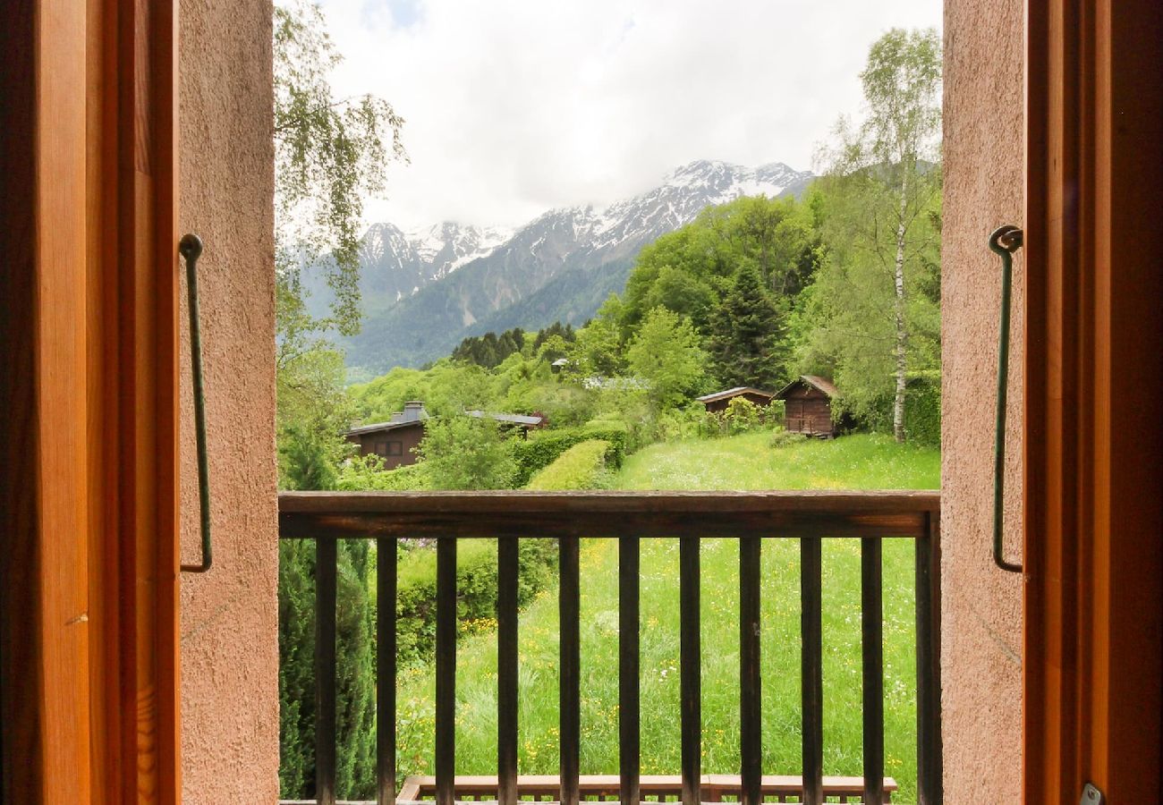 Chalet à Les Houches - Chalet des Chavants -Grand jardin- vue Mt-Blanc