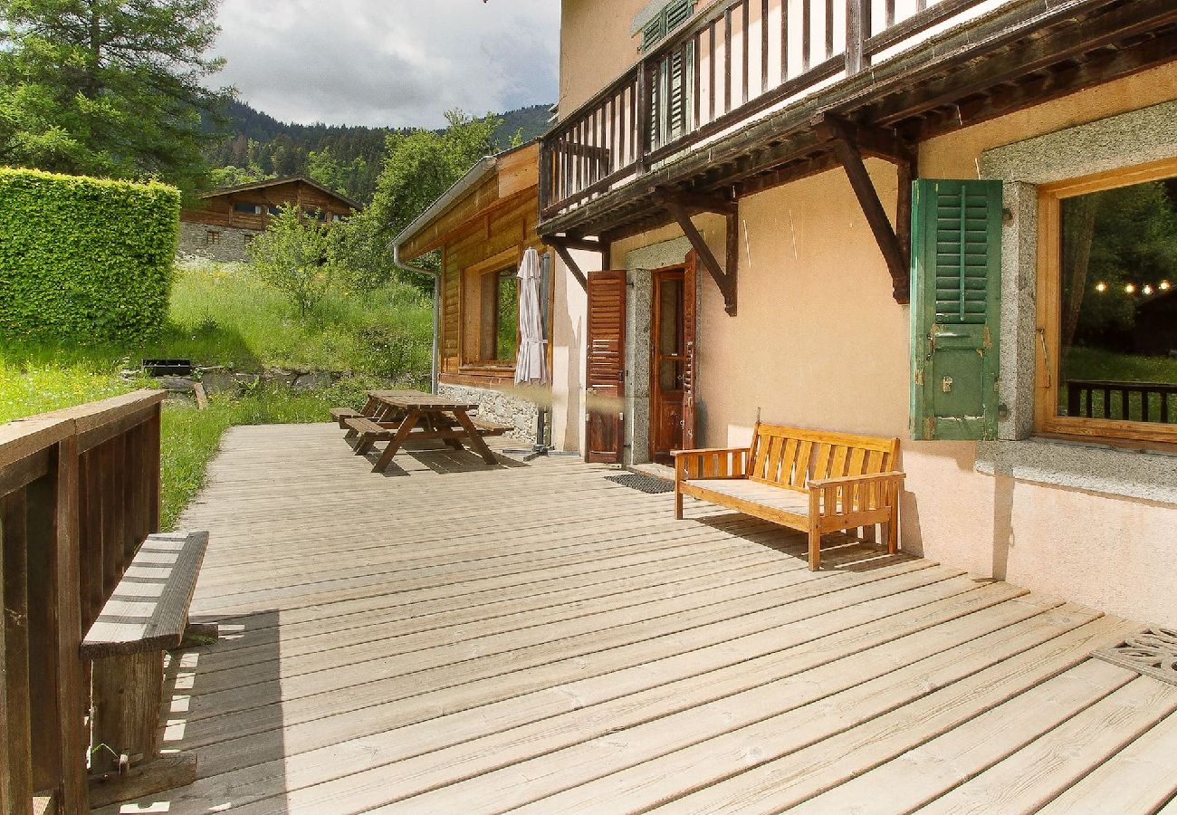 Chalet à Les Houches - Chalet des Chavants -Grand jardin- vue Mt-Blanc