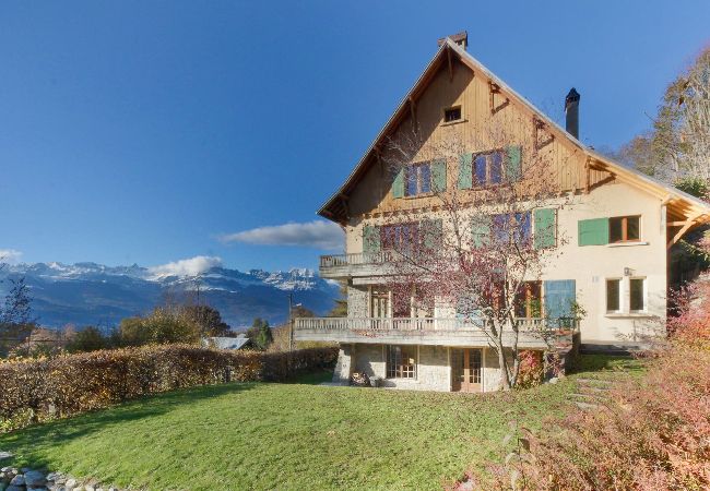 Chalet à Saint-Gervais-les-Bains - Chalet Saint Eloi - 6 ch - Proche du centre Chalet à Saint-Gervais-les-Bains - Chalet Saint Eloi - 6 ch - Proche du centre