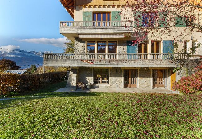 Chalet à Saint-Gervais-les-Bains - Chalet Saint Eloi - 6 ch - Proche du centre Chalet à Saint-Gervais-les-Bains - Chalet Saint Eloi - 6 ch - Proche du centre