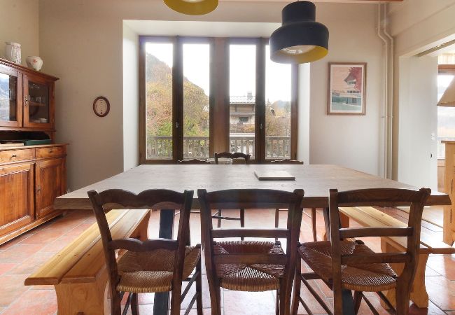 Chalet à Saint-Gervais-les-Bains - Chalet Saint Eloi - 6 ch - Proche du centre Chalet à Saint-Gervais-les-Bains - Chalet Saint Eloi - 6 ch - Proche du centre