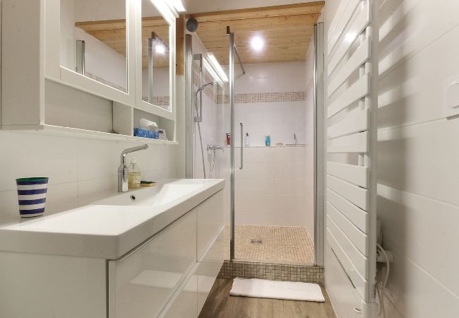 Chalet à Saint-Gervais-les-Bains - Chalet Saint Eloi - 6 ch - Proche du centre Chalet à Saint-Gervais-les-Bains - Chalet Saint Eloi - 6 ch - Proche du centre