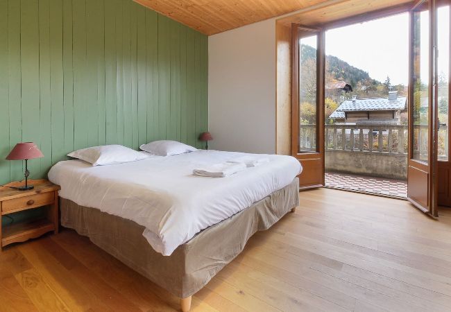 Chalet à Saint-Gervais-les-Bains - Chalet Saint Eloi - 6 ch - Proche du centre Chalet à Saint-Gervais-les-Bains - Chalet Saint Eloi - 6 ch - Proche du centre