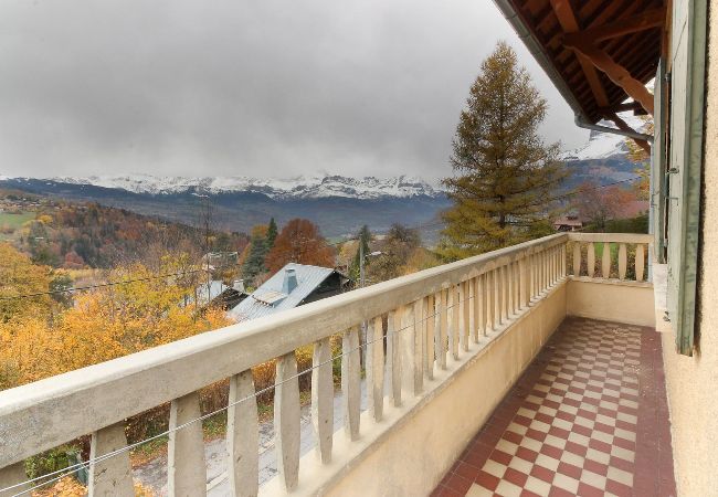 Chalet à Saint-Gervais-les-Bains - Chalet Saint Eloi - 6 ch - Proche du centre Chalet à Saint-Gervais-les-Bains - Chalet Saint Eloi - 6 ch - Proche du centre