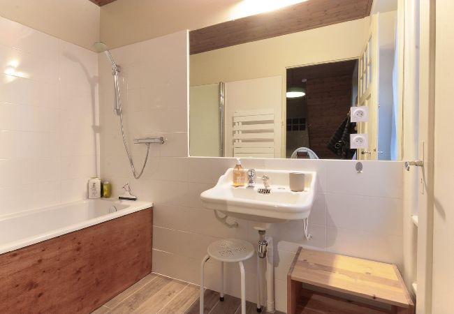 Chalet à Saint-Gervais-les-Bains - Chalet Saint Eloi - 6 ch - Proche du centre Chalet à Saint-Gervais-les-Bains - Chalet Saint Eloi - 6 ch - Proche du centre