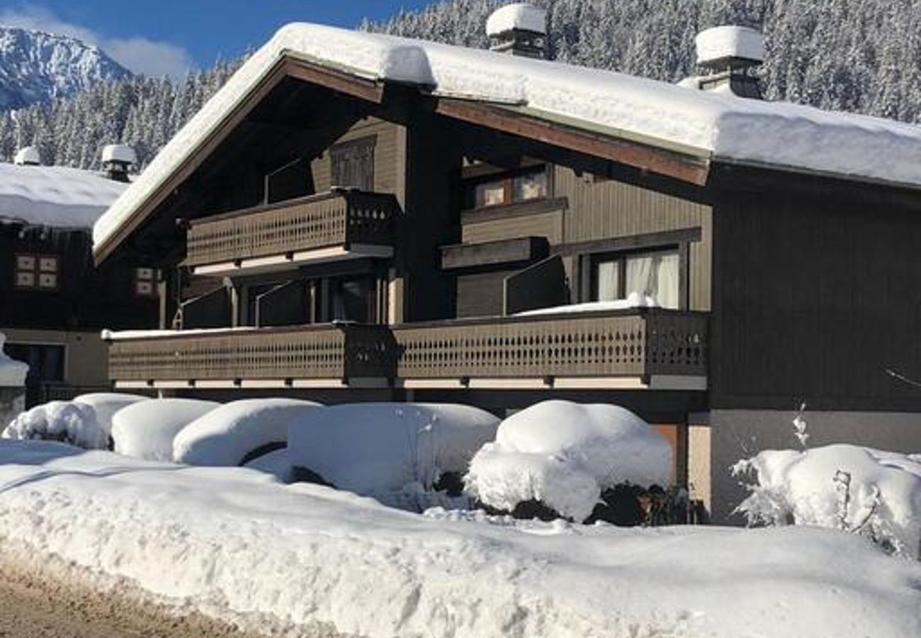 Appartement à Les Houches - Les Arolles - Vue Montagne & Famille idéale