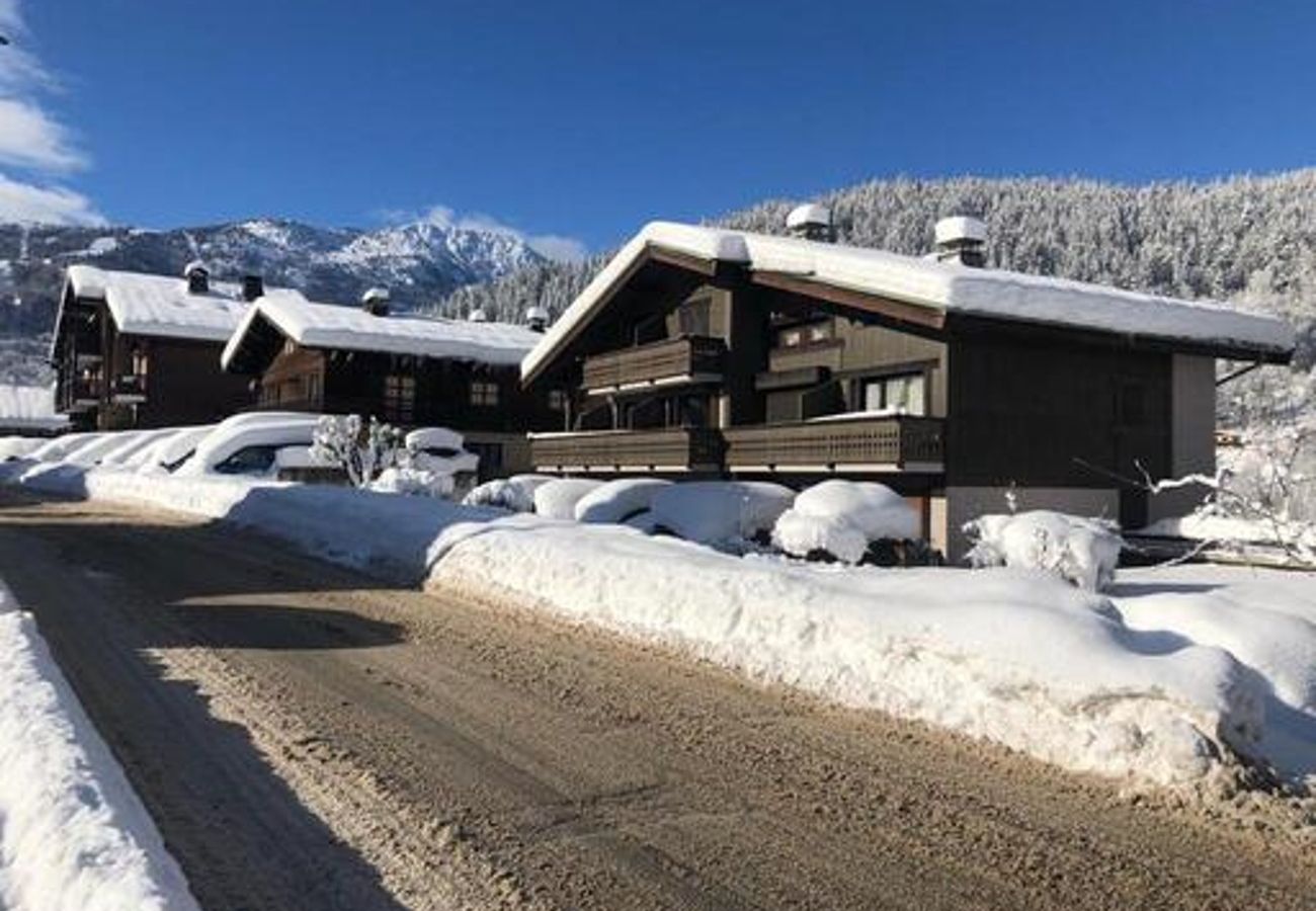 Appartement à Les Houches - Les Arolles - Vue Montagne & Famille idéale