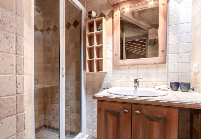 Chalet à Les Houches - Les Cristalliers  · Cozy Family Chalet Chalet à Les Houches - Les Cristalliers  · Cozy Family Chalet