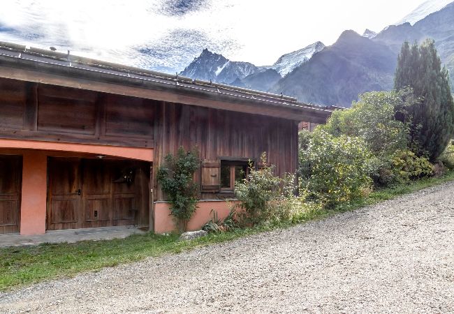 Chalet à Les Houches - Les Cristalliers  · Cozy Family Chalet Chalet à Les Houches - Les Cristalliers  · Cozy Family Chalet