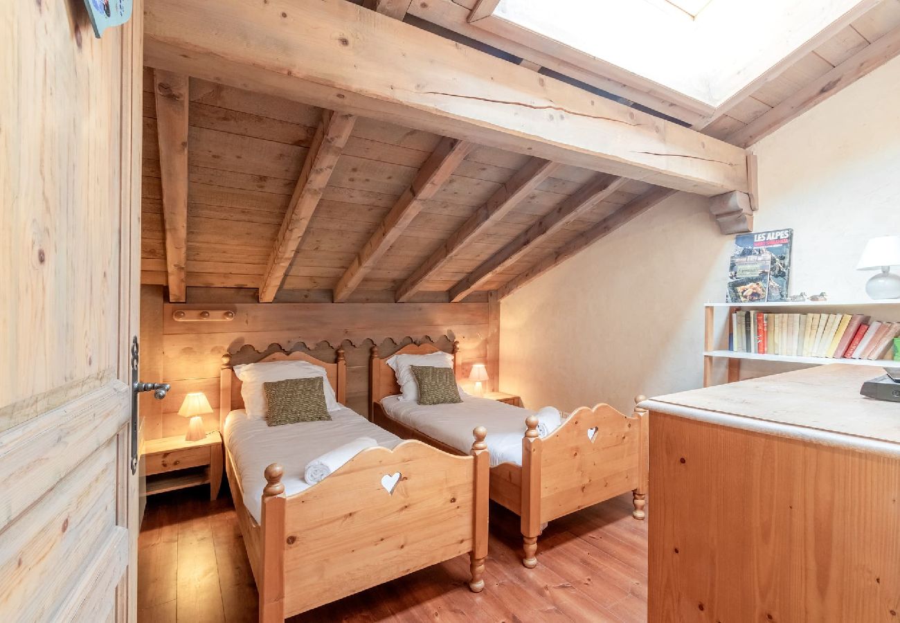 Chalet à Les Houches - Les Cristalliers  · Cozy Family Chalet