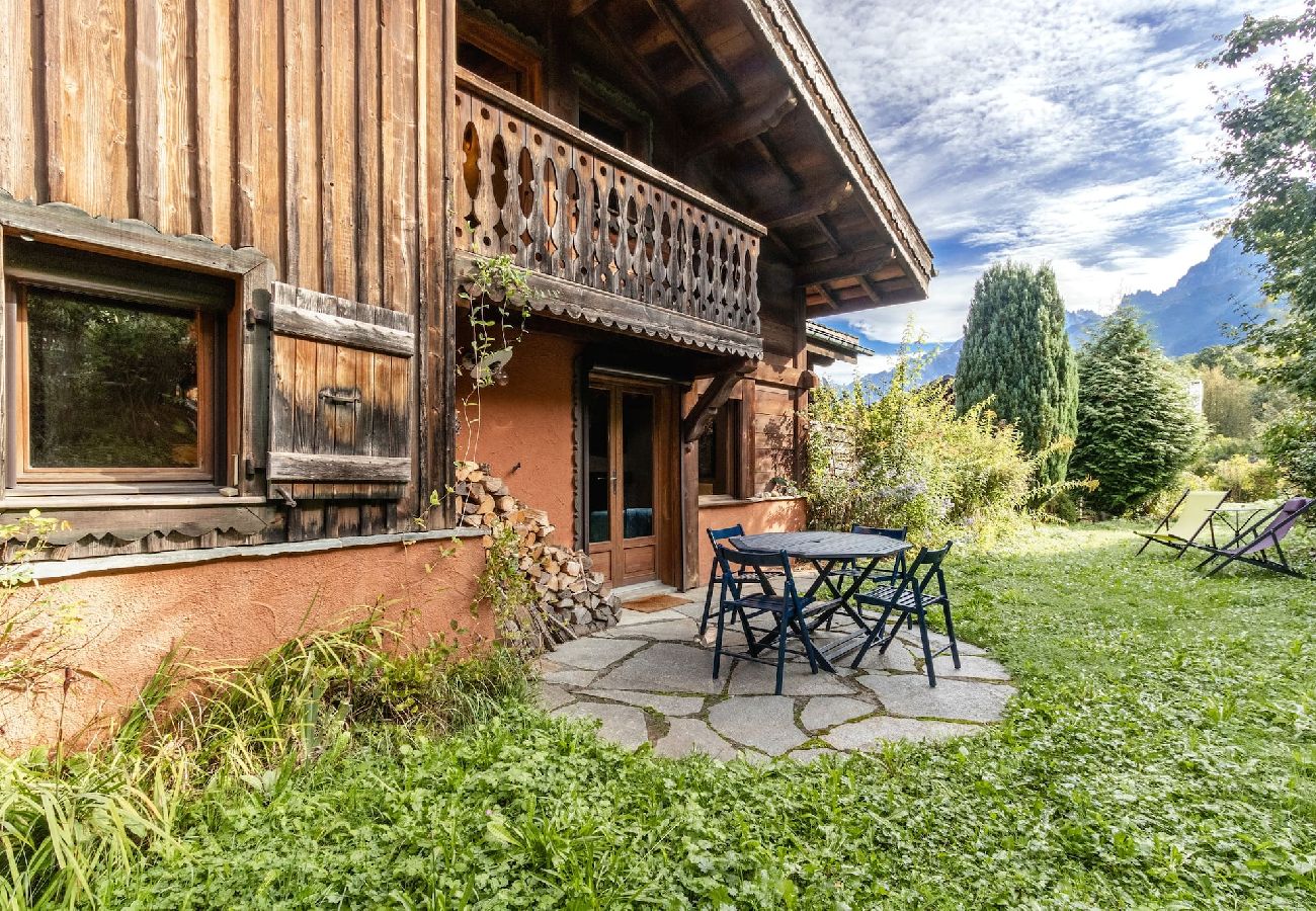 Chalet à Les Houches - Les Cristalliers  · Cozy Family Chalet