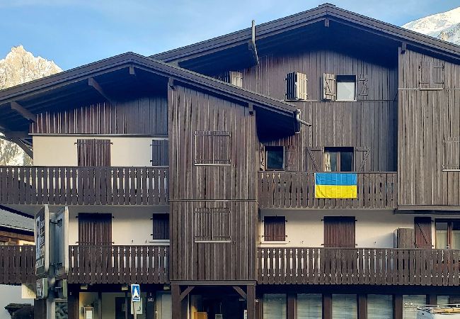 Appartement à Les Houches - La Griaz - Vue Mont-Blanc - Cosy et Calme Appartement à Les Houches - La Griaz - Vue Mont-Blanc - Cosy et Calme