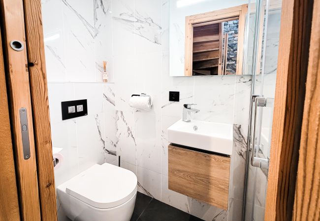 Chalet à Chamonix-Mont-Blanc - Chalet Sia - Contemporain - Sauna privé Chalet à Chamonix-Mont-Blanc - Chalet Sia - Contemporain - Sauna privé