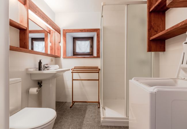 Appartement à Les Houches - La Poya Appt bas - Calme avec de belles vues Appartement à Les Houches - La Poya Appt bas - Calme avec de belles vues