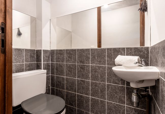 Appartement à Les Houches - La Poya Appt bas - Calme avec de belles vues Appartement à Les Houches - La Poya Appt bas - Calme avec de belles vues