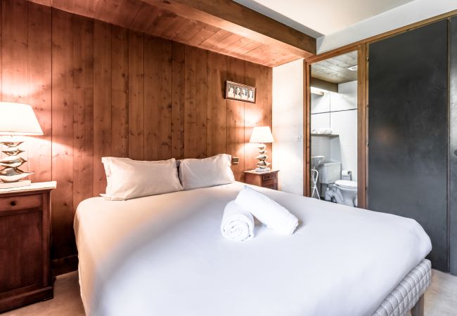 Appartement à Les Houches - La Poya Appt bas - Calme avec de belles vues Appartement à Les Houches - La Poya Appt bas - Calme avec de belles vues