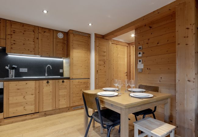 Appartement à Chamonix-Mont-Blanc - Jardin du Brevent - T3 - Terrasse privée- rénovée Appartement à Chamonix-Mont-Blanc - Jardin du Brevent - T3 - Terrasse privée- rénovée