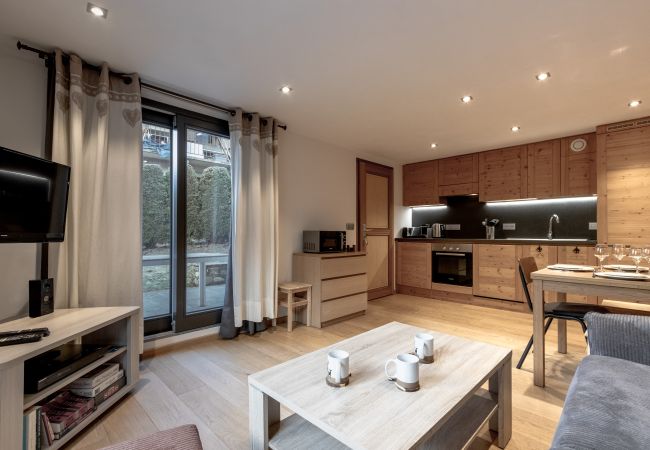 Appartement à Chamonix-Mont-Blanc - Jardin du Brevent - T3 - Terrasse privée- rénovée Appartement à Chamonix-Mont-Blanc - Jardin du Brevent - T3 - Terrasse privée- rénovée