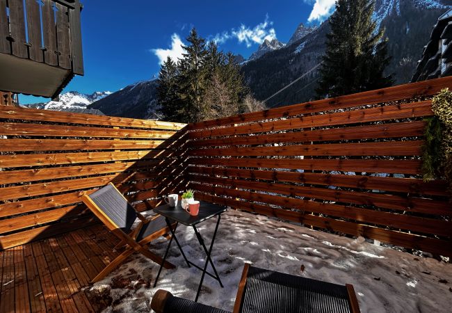 Appartement à Chamonix-Mont-Blanc - Jonquille 2 - Centre - Terrasse Privée - Vues Appartement à Chamonix-Mont-Blanc - Jonquille 2 - Centre - Terrasse Privée - Vues