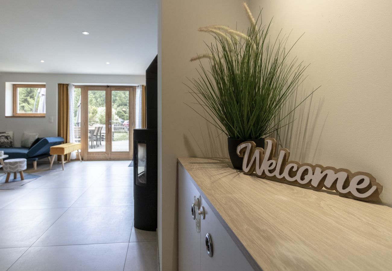 Appartement à Chamonix-Mont-Blanc - Pierre Belle - 80m² - Grande Terrasse et Jardin