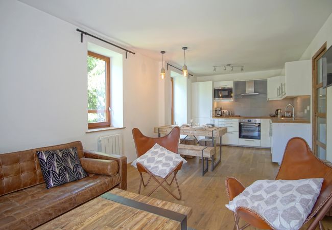 Appartement à Les Houches - La Terrasse - Balcon - Vues Appartement à Les Houches - La Terrasse - Balcon - Vues