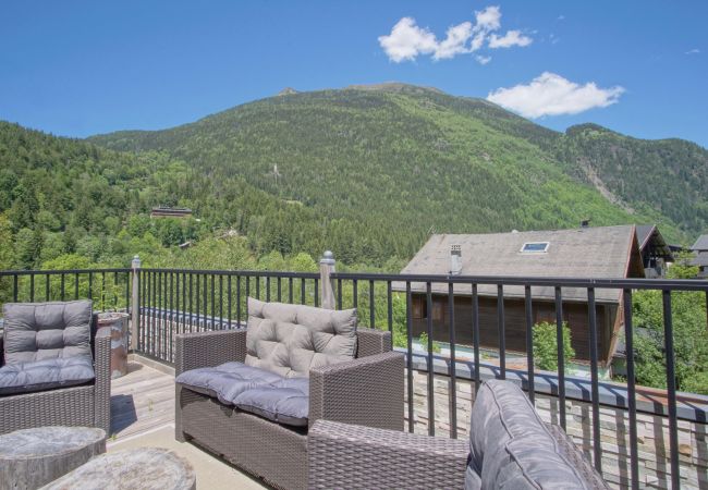 Appartement à Les Houches - La Terrasse - Balcon - Vues Appartement à Les Houches - La Terrasse - Balcon - Vues
