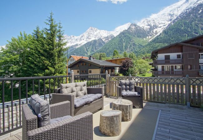 Appartement à Les Houches - La Terrasse - Balcon - Vues Appartement à Les Houches - La Terrasse - Balcon - Vues