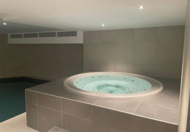 Appartement à Les Houches - Studio Kayla - Espace bien-être, Piscine Appartement à Les Houches - Studio Kayla - Espace bien-être, Piscine