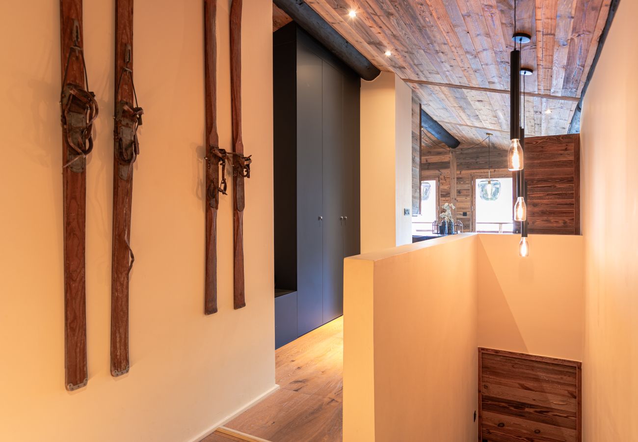 Appartement à Demi-Quartier - Le Black Wood - Chalet famille avec sauna, balnéo