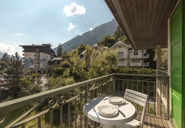 Appartement à Chamonix-Mont-Blanc - Blanc Neige balcon & vue au cœur de Chamonix Appartement à Chamonix-Mont-Blanc - Blanc Neige balcon & vue au cœur de Chamonix