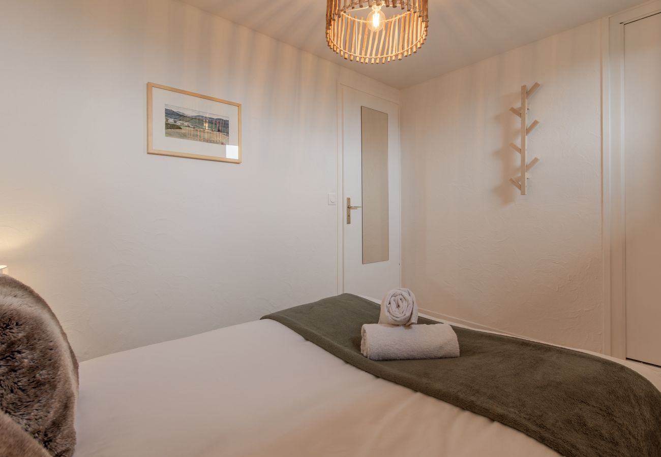 Appartement à Sallanches - Les Chaumes - T3 moderne piscine