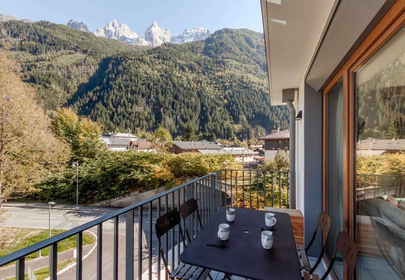 Appartement à Chamonix-Mont-Blanc - Blanc Mont Blanc - Centre-ville Rénové & Parking