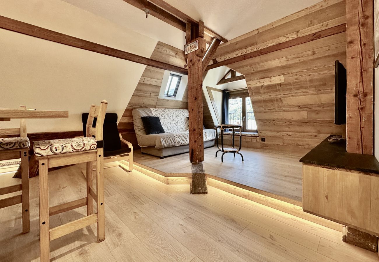 Appartement à Saint-Gervais-les-Bains - La Marquise - Rénové - Vue Aravis & proche thermes