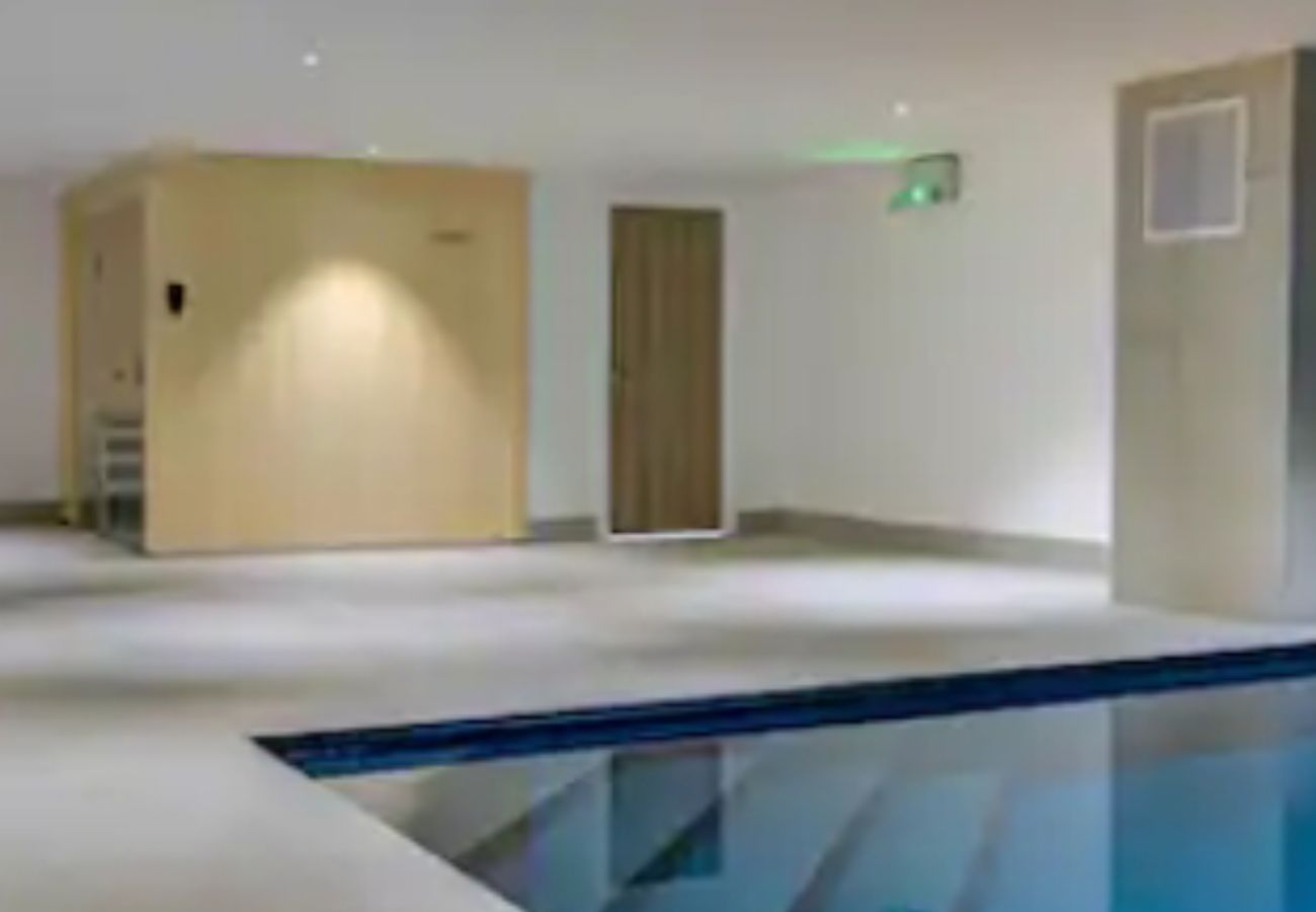Appartement à Les Houches - Les écrins de Kayla -Piscine - Sauna
