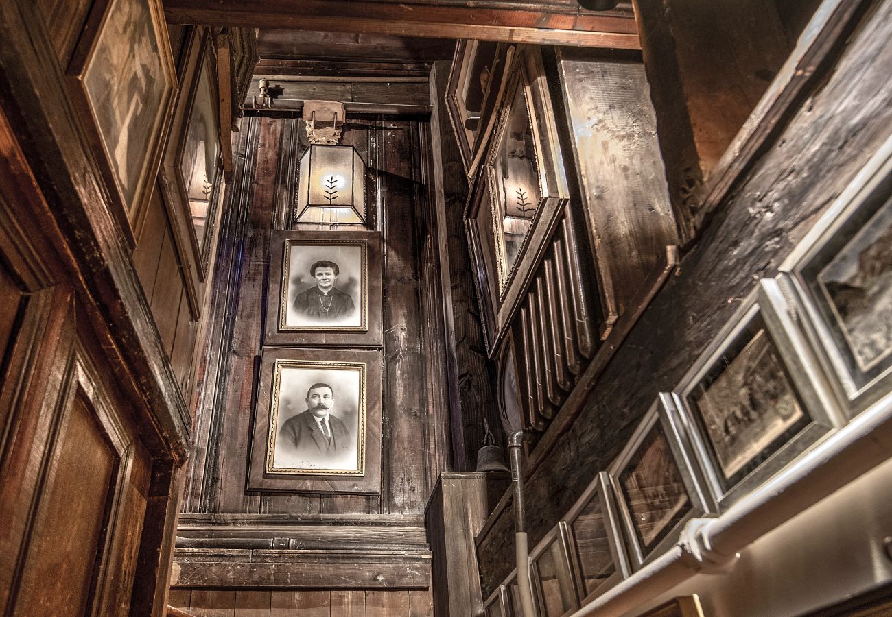 Chalet à Chamonix-Mont-Blanc - Chalet La Renarde - Expérience alpine unique